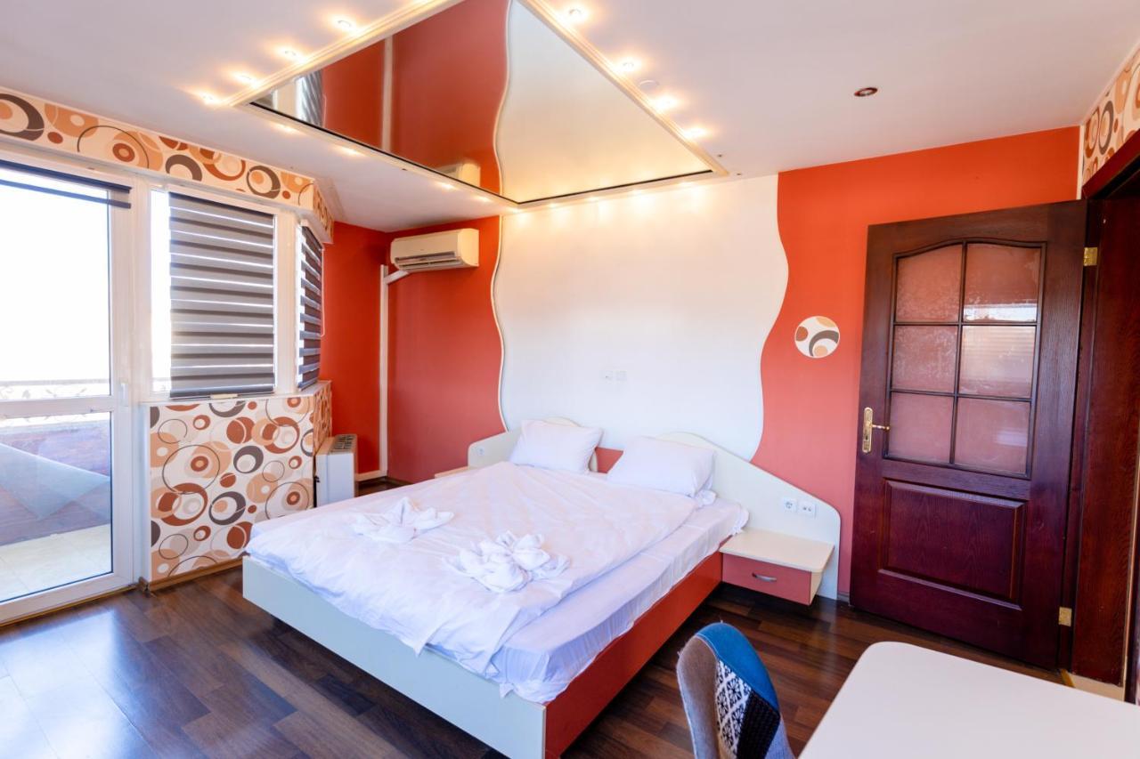 Sea And Mountain Hotel Prolesha Luaran gambar