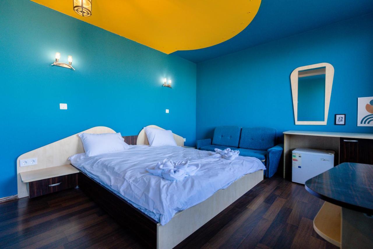 Sea And Mountain Hotel Prolesha Luaran gambar
